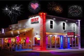 Plus de détails pour 303 Queen St, Tappahannock, VA - Commerce de détail à vendre