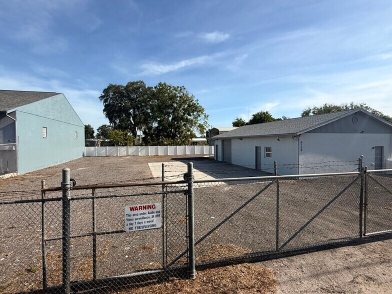 6129 Siesta Ln, Port Richey, FL à louer - Photo du bâtiment - Image 2 de 24