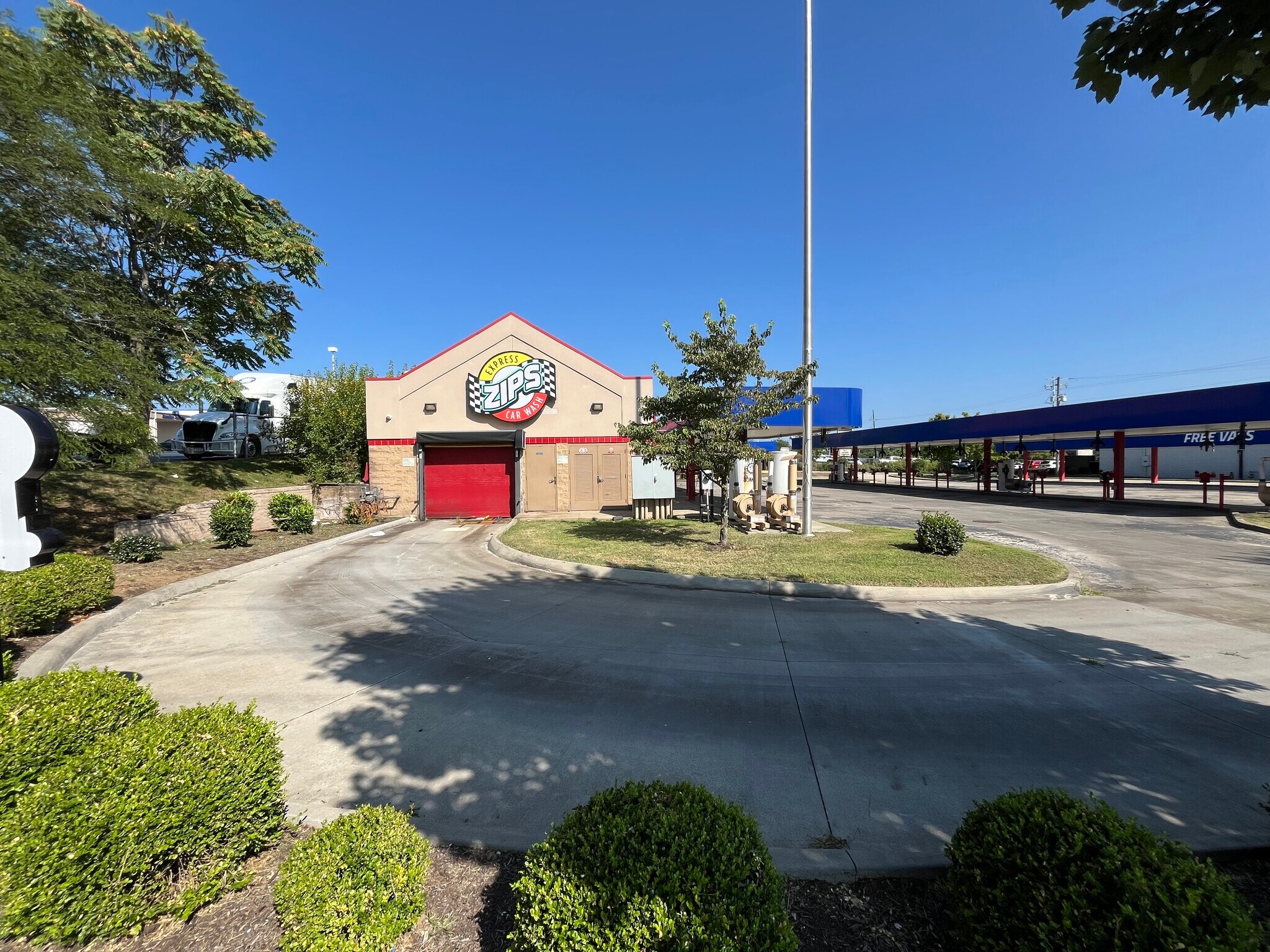 1537 N Limestone, Lexington, KY for sale Building Photo- Image 1 of 3