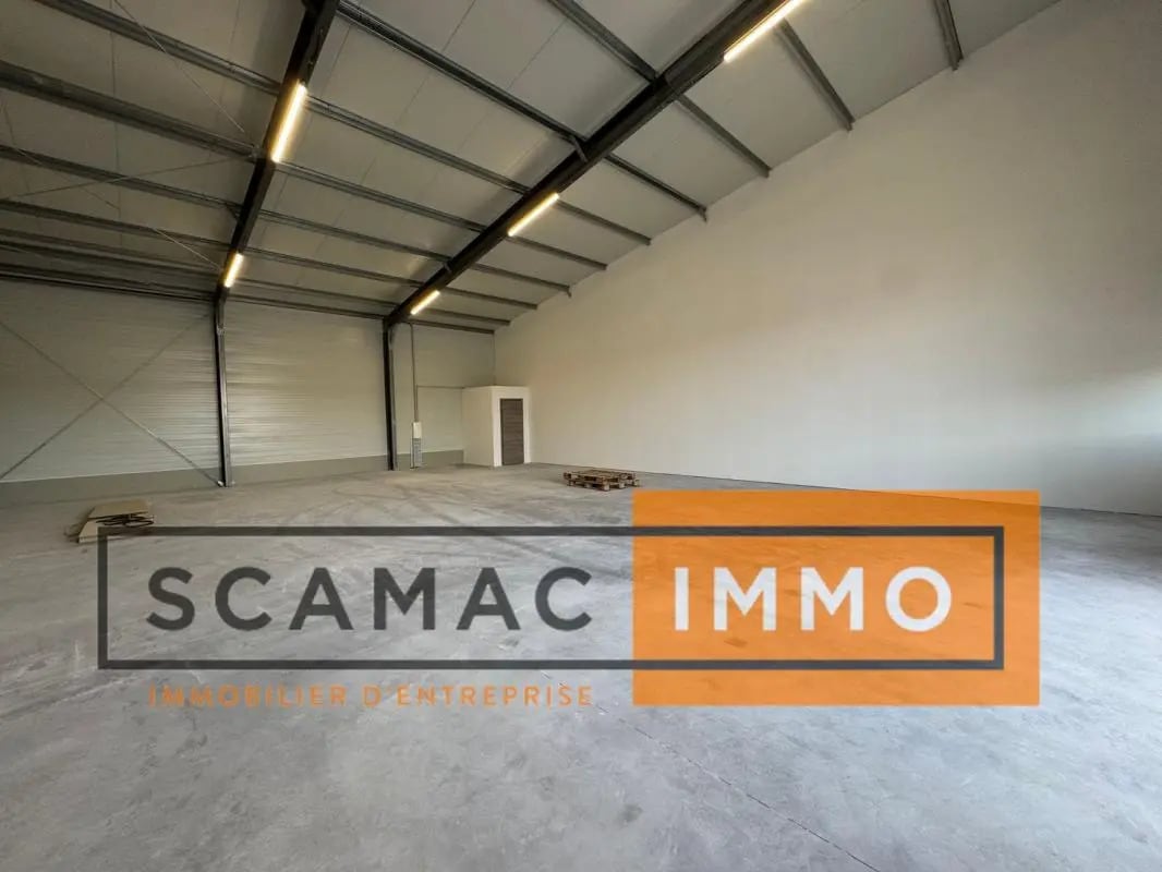 Industrial in Rognac for lease Interior Photo- Image 1 of 7
