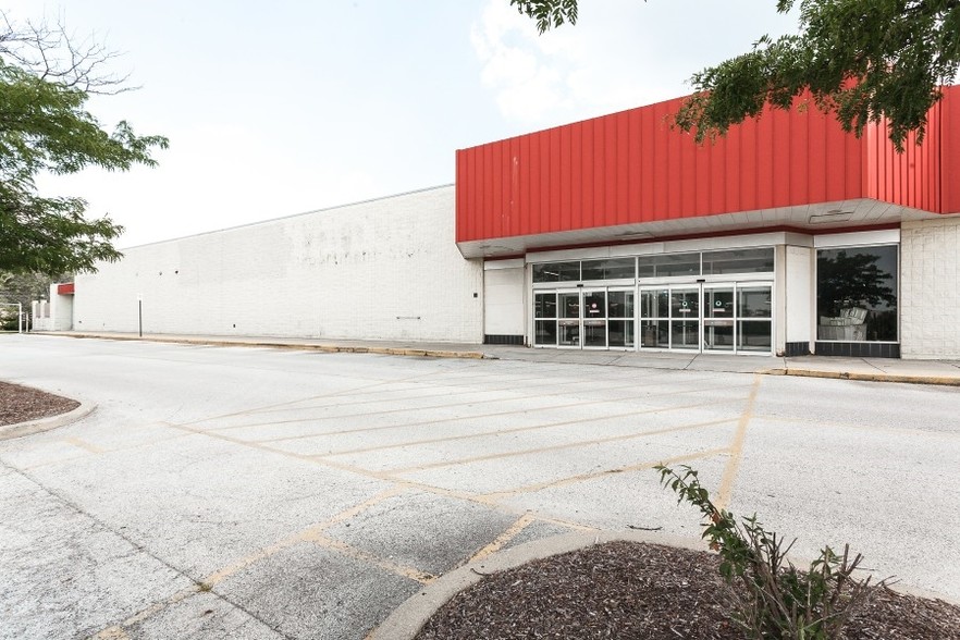 4011 Lincoln Hwy, Matteson, IL for lease - Building Photo - Image 3 of 9