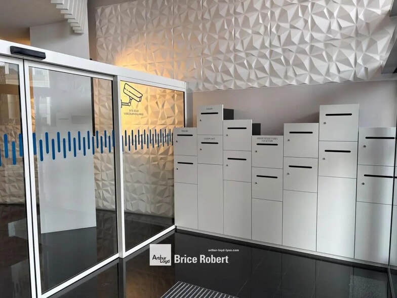 84 Boulevard Marius Vivier-Merle, Lyon à louer - Hall d’entrée - Image 3 de 10