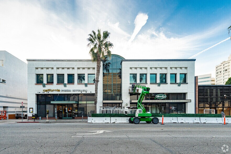 210-214 Wilshire Blvd, Santa Monica, CA for lease - Building Photo - Image 2 of 4
