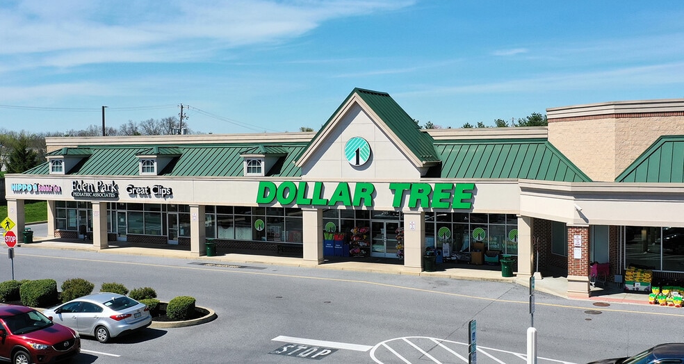 749-809 E Main St, Mount Joy, PA for lease - Building Photo - Image 3 of 8