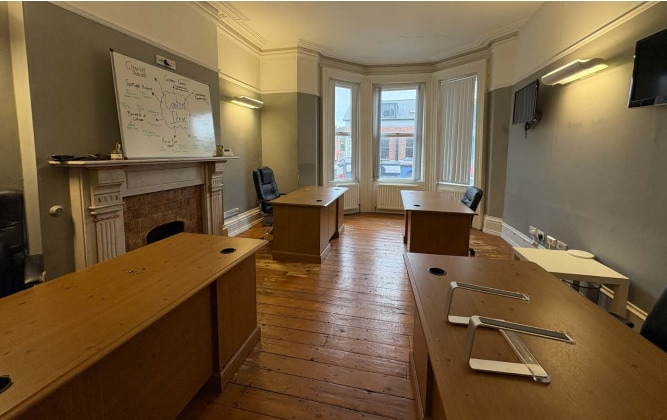 47 Botanic Av, Belfast à louer Photo intérieure- Image 1 de 3