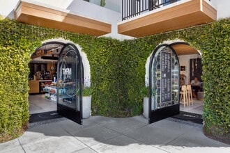 2202 Avenida De La Playa, La Jolla, CA for lease Interior Photo- Image 2 of 8