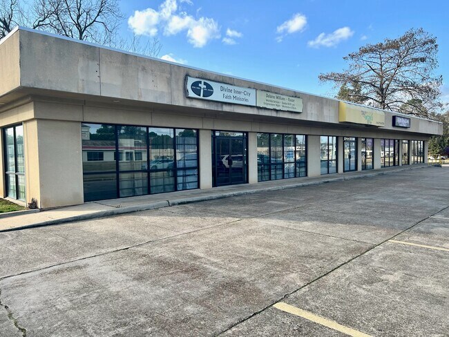 More details for 8236-8240 Jewella Ave, Shreveport, LA - Retail for Sale