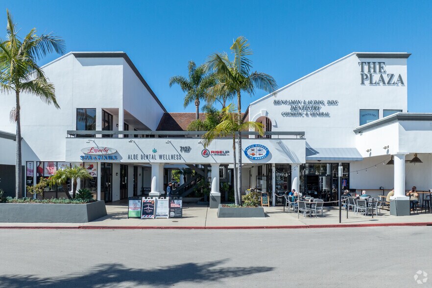 7127 Hollister Ave, Goleta, CA à louer - Photo du bâtiment - Image 2 de 4