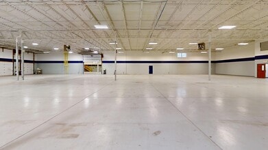 6619 W Calumet Rd, Milwaukee, WI for lease Building Photo- Image 2 of 16