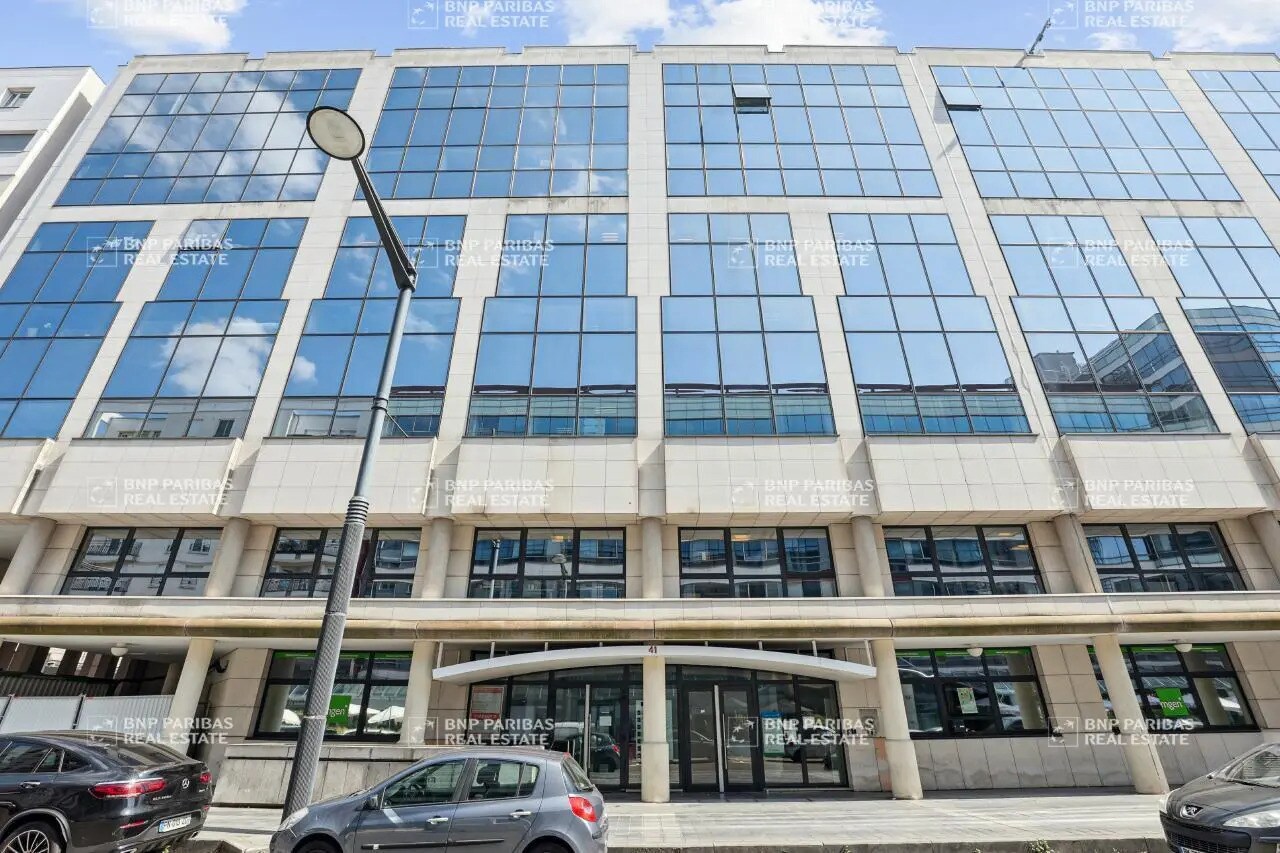 41-43 Avenue Du Centre, Montigny-le-Bretonneux for lease Building Photo- Image 1 of 21