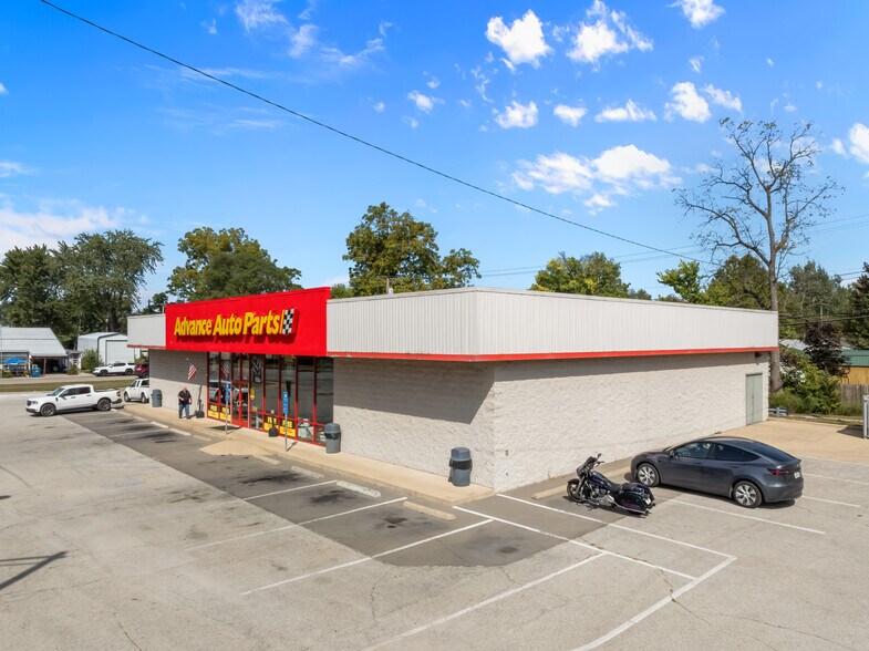 504 S Heaton St, Knox, IN à vendre - Photo du bâtiment - Image 2 de 9