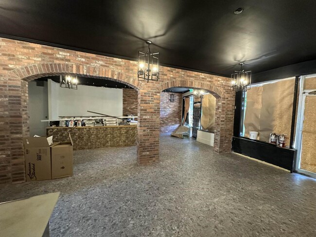 Plus de détails pour 9180 Glover Rd, Langley Twp, BC - Commerce de détail à louer