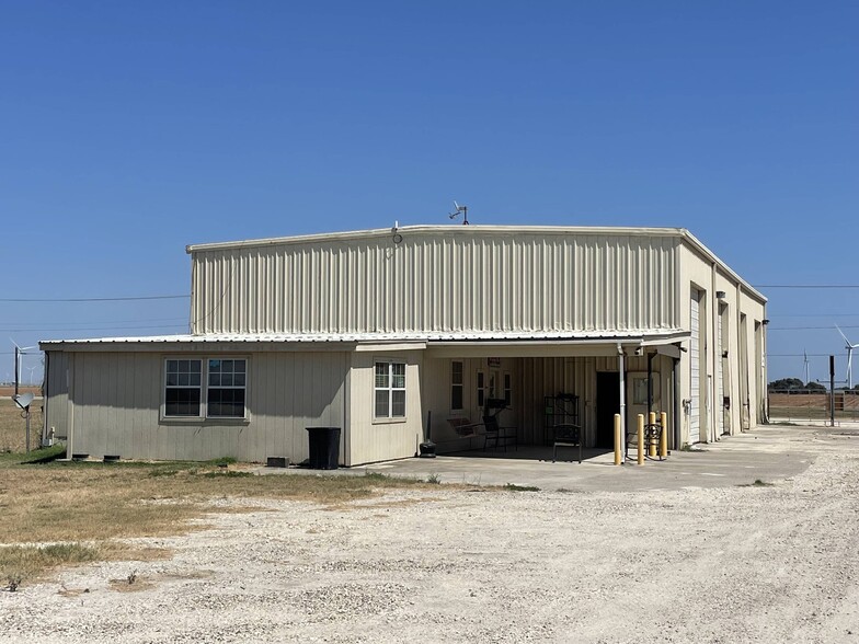 8835 FM 893, Taft, TX for lease - Primary Photo - Image 2 of 12