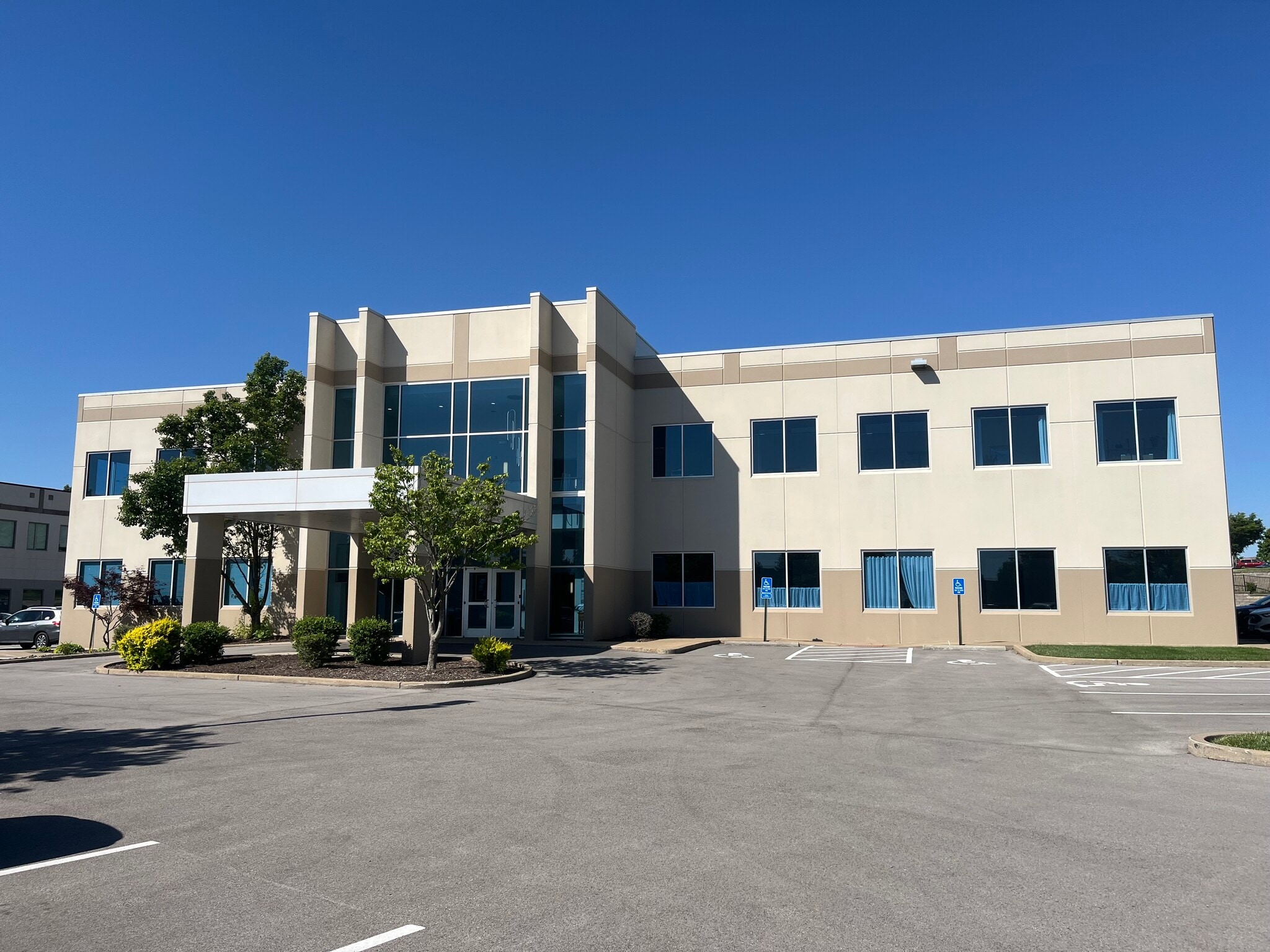 856 Waterbury Falls Dr, O'Fallon, MO for lease Building Photo- Image 1 of 6