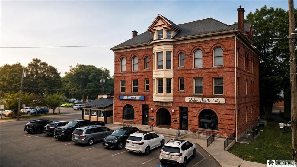 33 Church St, Fredonia, NY for sale - Building Photo - Image 1 of 25