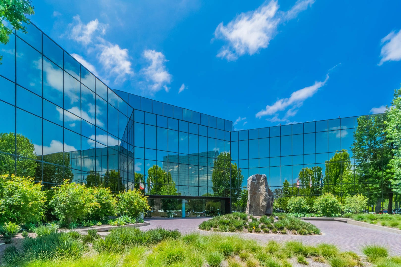 4343 Von Karman Ave, Newport Beach, CA à louer Photo du bâtiment- Image 1 de 5