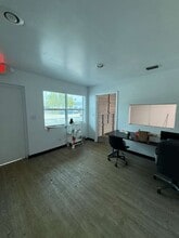 400-650 NE 27th St, Pompano Beach, FL à louer Photo intérieure- Image 2 de 5