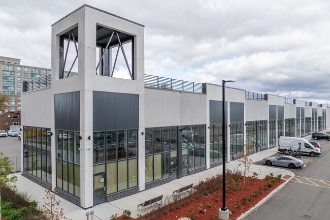 Plus de détails pour 3101 Kennedy Rd, Toronto, ON - Commerce de détail à vendre