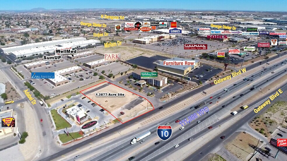 11805 Gateway Blvd, El Paso, TX à vendre - Photo du bâtiment - Image 1 de 3