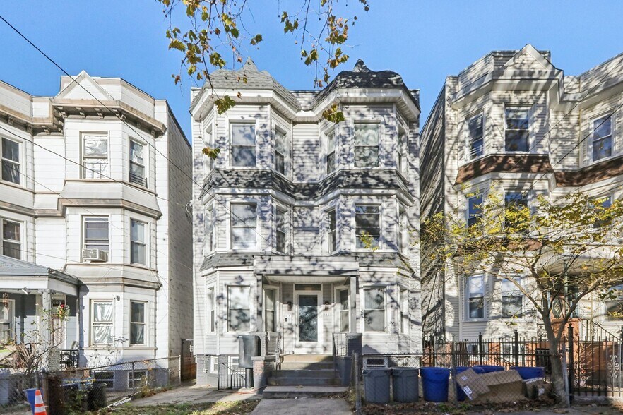 112 Duncan Ave, Jersey City, NJ à vendre - Photo du bâtiment - Image 3 de 43