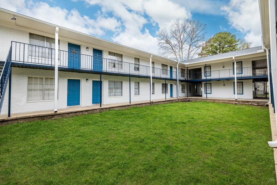 3417-3443 Spottswood Ave, Memphis, TN for sale - Building Photo - Image 3 of 16