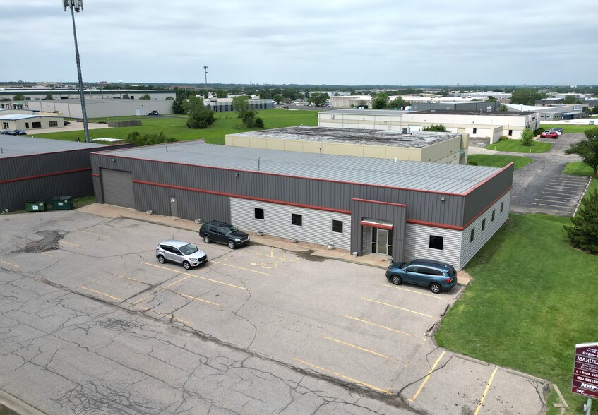 9125 E 37th St, Wichita, KS for lease - Building Photo - Image 1 of 10