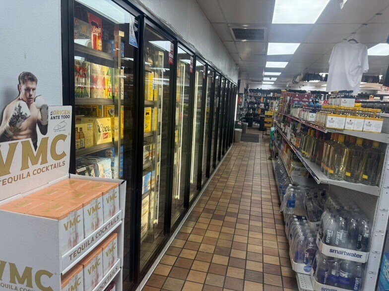 210-220 S Lovekin Blvd, Blythe, CA à vendre - Photo du bâtiment - Image 2 de 8