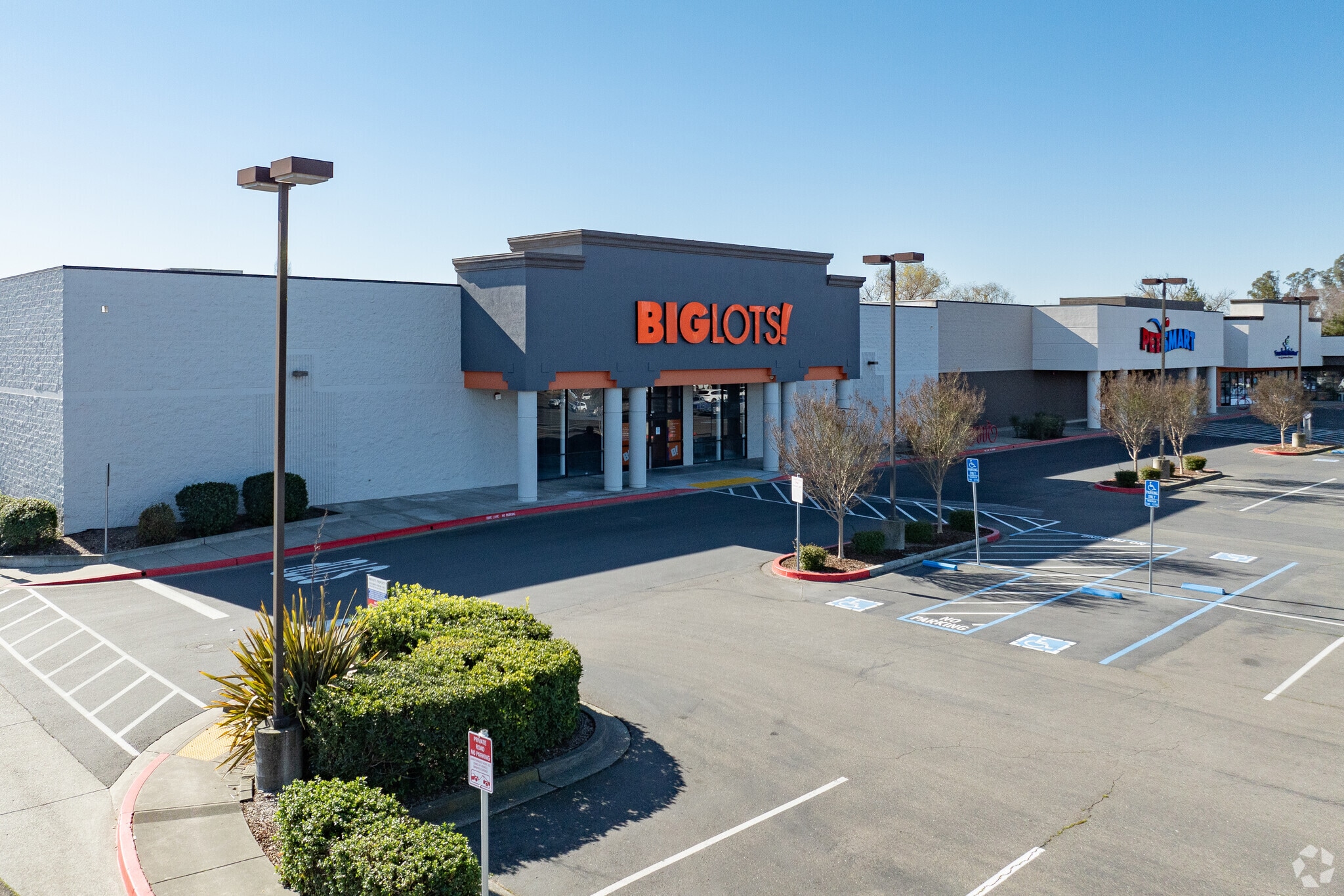575-605 Rohnert Park Expy W, Rohnert Park, CA for lease Primary Photo- Image 1 of 7