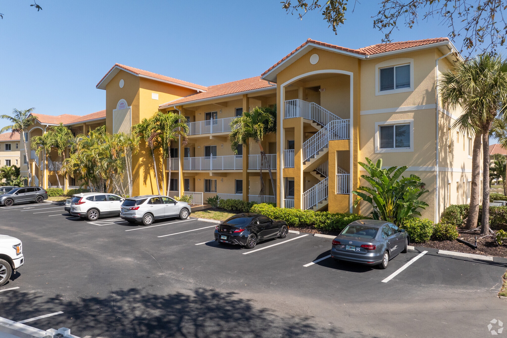 10000-10030 Maddox Ln, Bonita Springs, FL for sale Primary Photo- Image 1 of 32