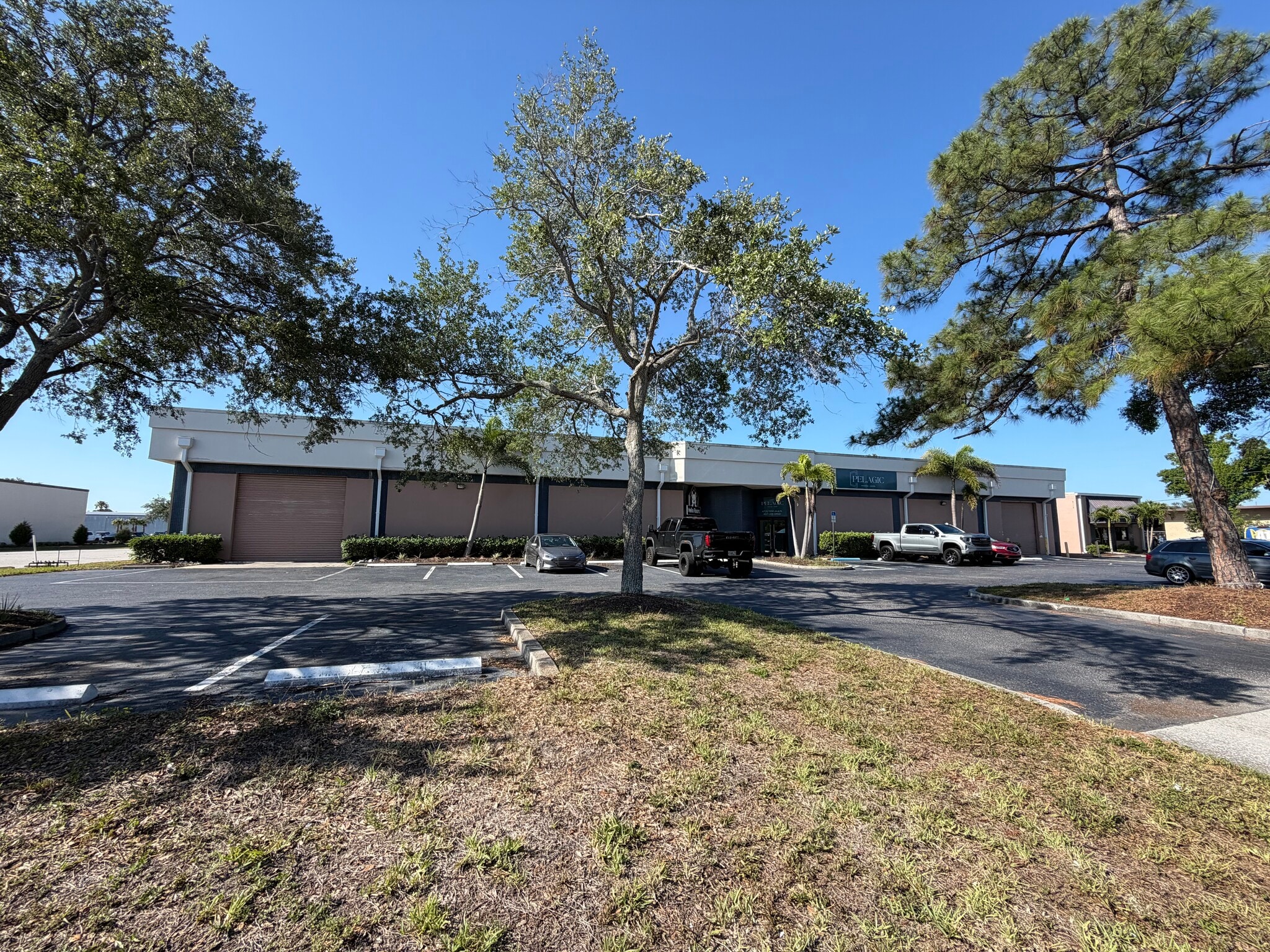 4700-4730 110th Ave N, Clearwater, FL for lease Interior Photo- Image 1 of 12