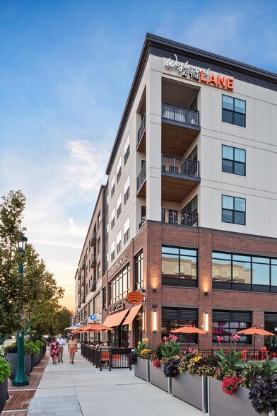 1690 W Lane Ave, Columbus, OH à louer - Photo du bâtiment - Image 2 de 6