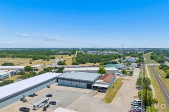 1716 Shady Oaks Dr, Denton, TX - Aerial  map view