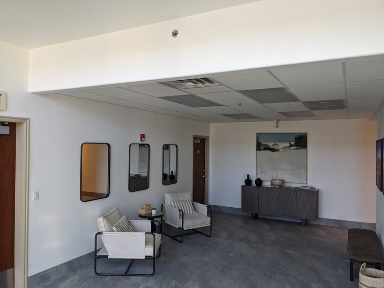 912 W 1600 S, Saint George, UT for lease - Interior Photo - Image 3 of 18