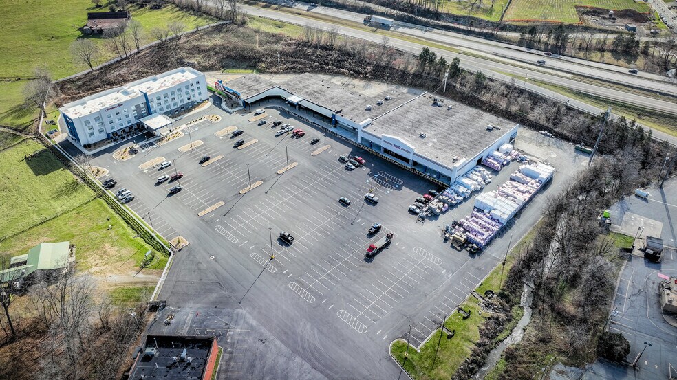 510-574 Cummings St, Abingdon, VA à louer - Aérien - Image 2 de 3