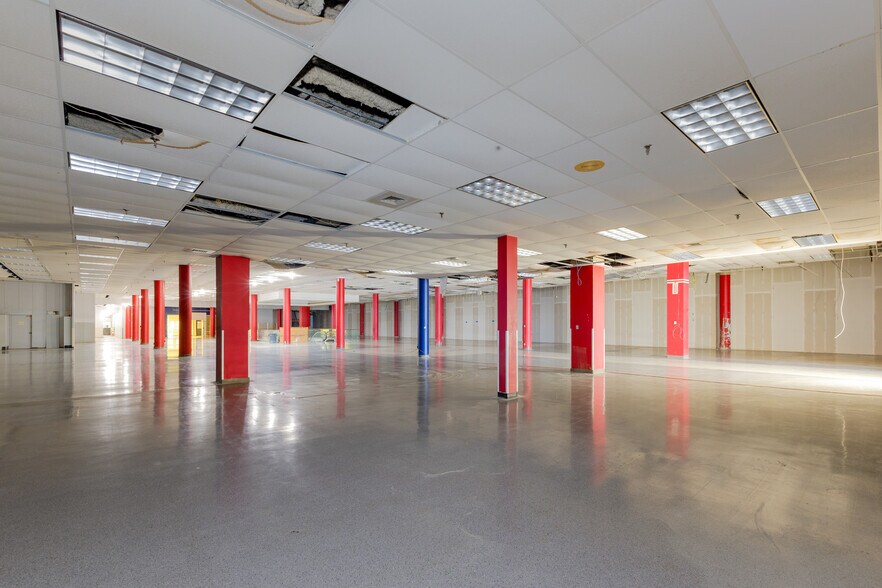 2700 Miamisburg Centerville Rd, Dayton, OH à louer - Photo du bâtiment - Image 3 de 17