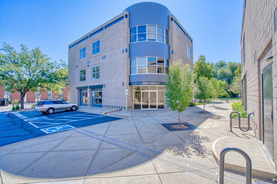 2505 Walnut St, Boulder, CO à louer - Photo du bâtiment - Image 1 de 3