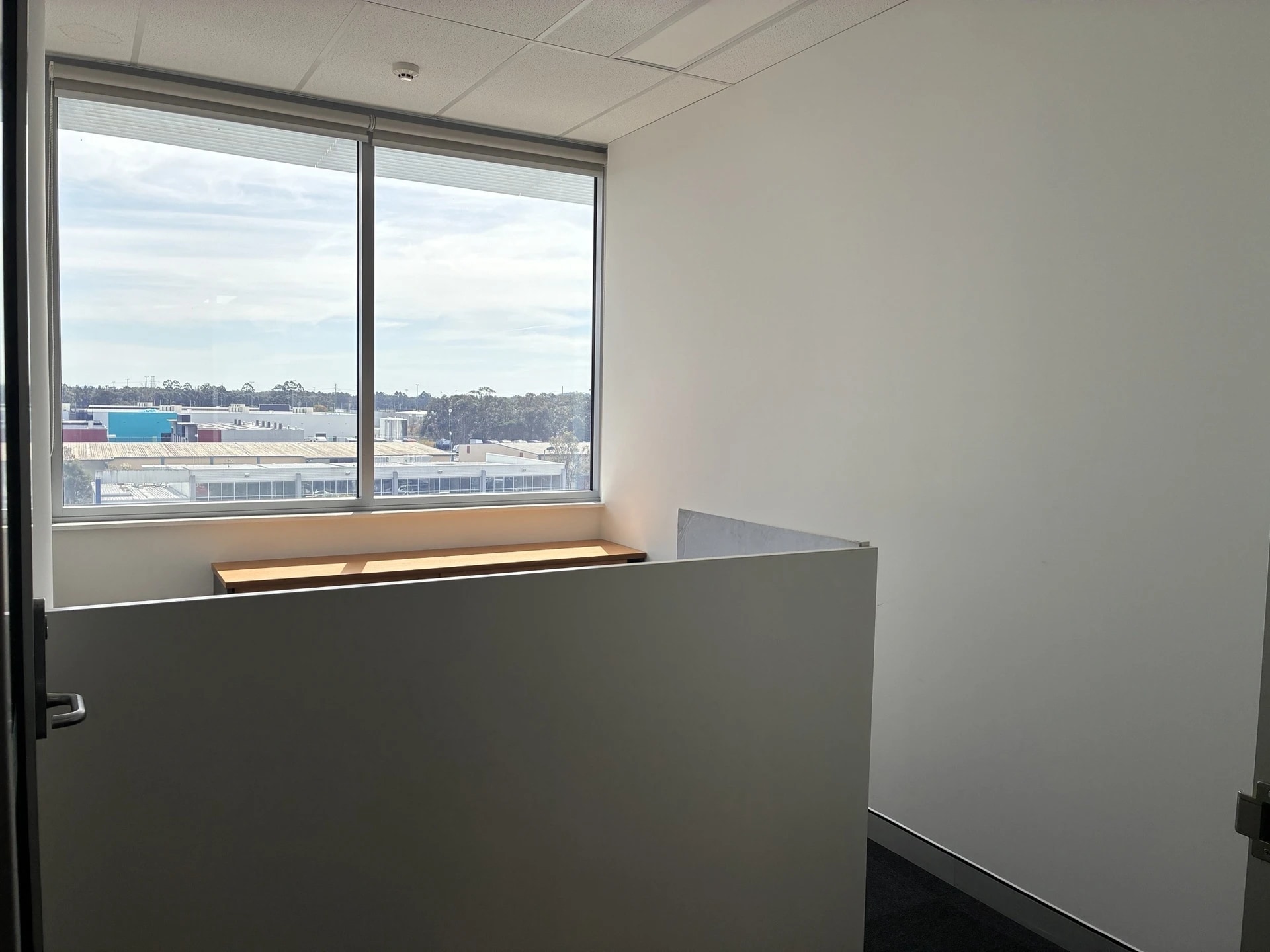 1 Bryant Dr, Tuggerah à louer Photo intérieure- Image 1 de 1