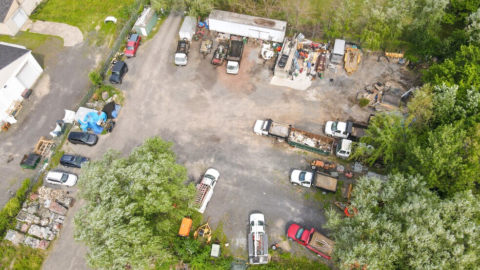 5400-5404 Bristol Emilie Rd, Levittown, PA à vendre - Photo du bâtiment - Image 3 de 23