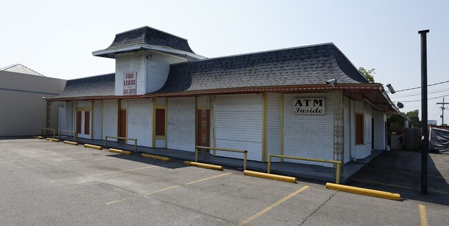 Plus de détails pour 111 Wright Ave, Gretna, LA - Commerce de détail à louer