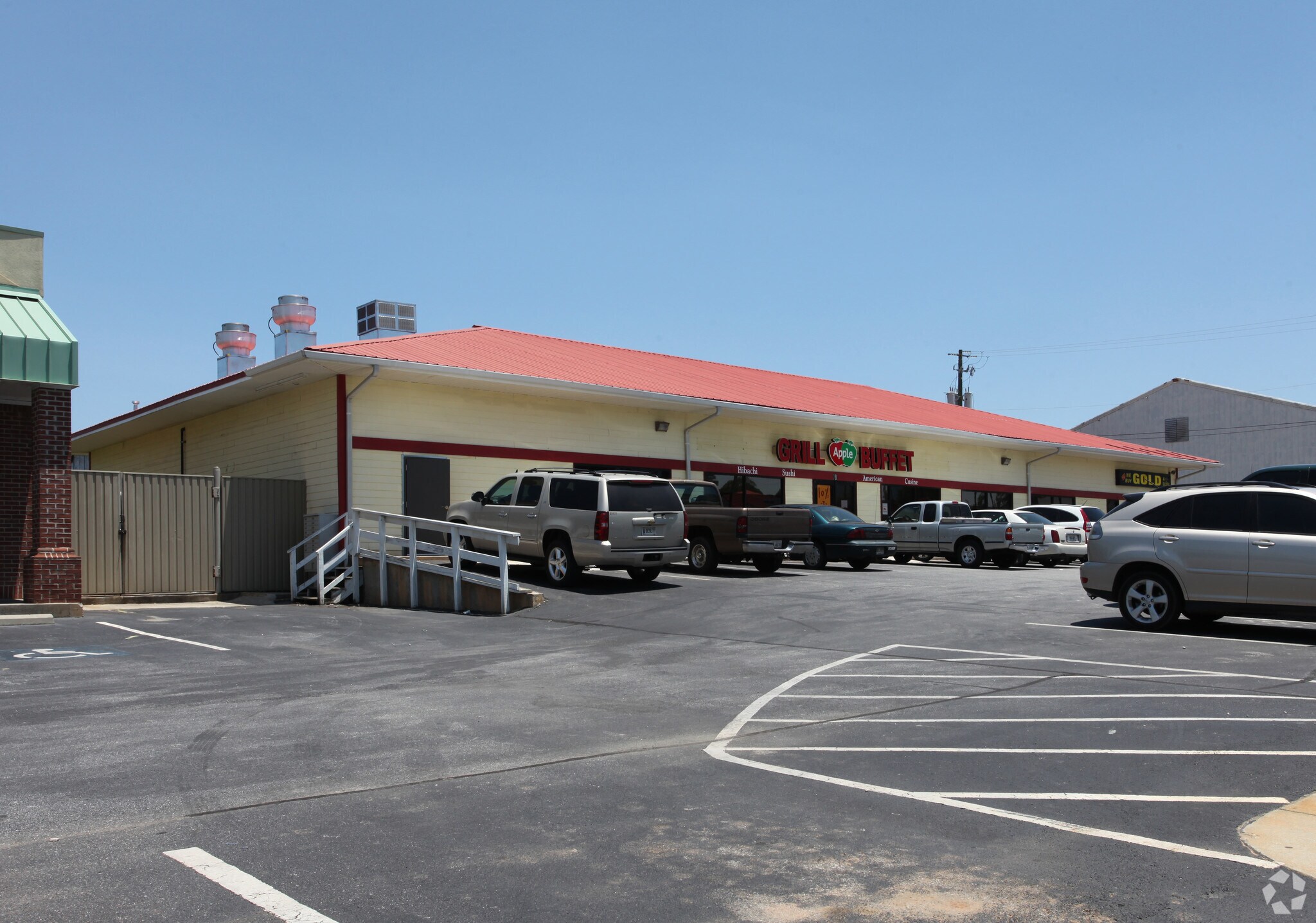 78 E May St, Winder, GA for sale Primary Photo- Image 1 of 1