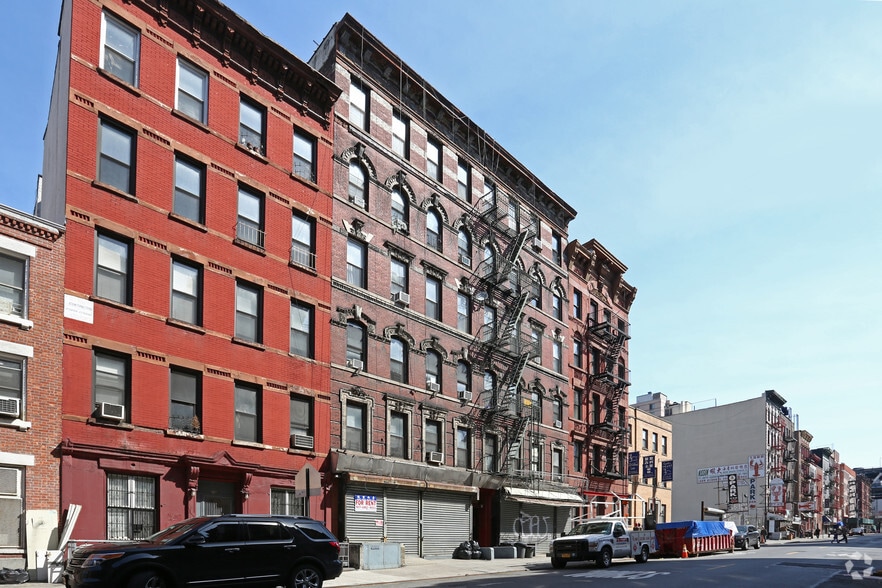 77-79 Madison St, New York, NY for sale - Building Photo - Image 3 of 23