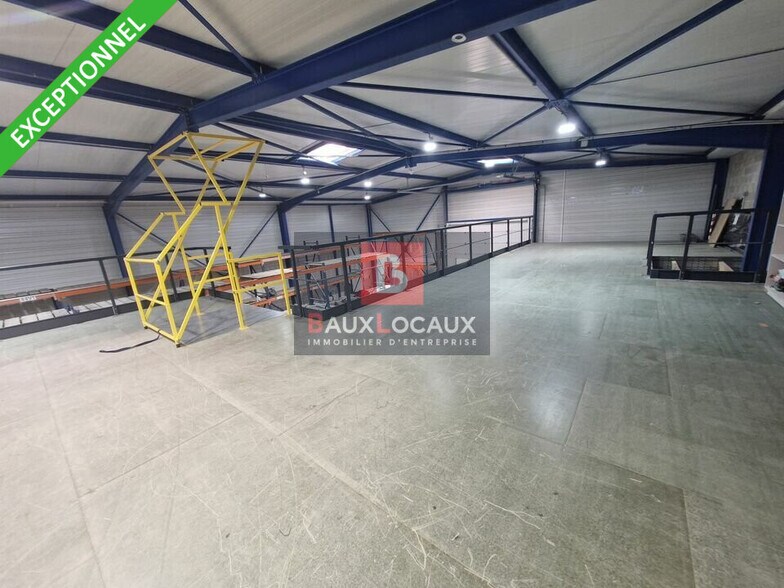 Flex in Velaux for lease - Interior Photo - Image 2 of 11