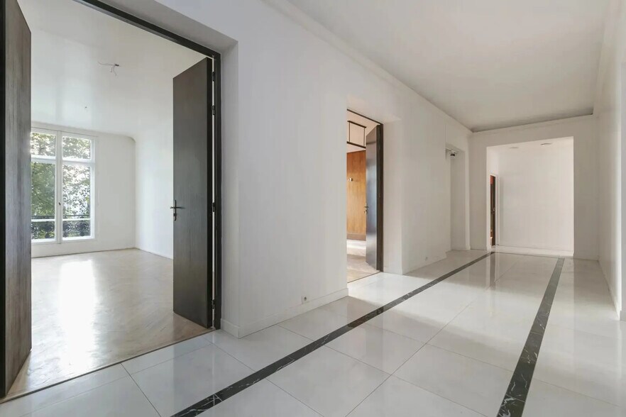 45 Avenue Victor Hugo, Paris à vendre - Photo intérieure - Image 2 de 19