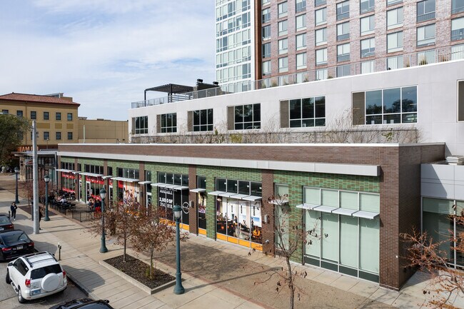 Plus de détails pour 6105 Delmar Blvd, Saint Louis, MO - Commerce de détail à louer