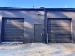 1401 Diggs Dr, Raleigh, NC à louer Photo du bâtiment- Image 2 de 12