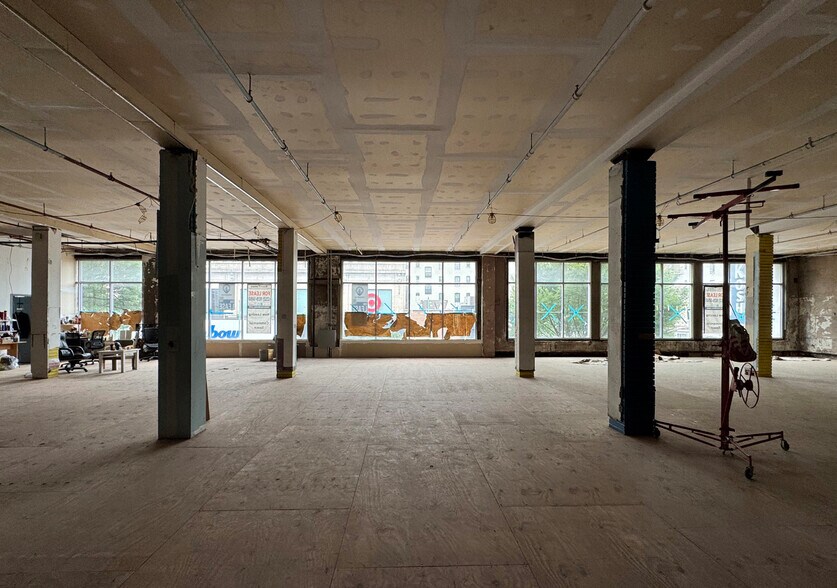 617-619 W 181st St, New York, NY for lease - Building Photo - Image 2 of 19