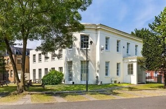 1 Central Rd, Morden à louer Photo du bâtiment- Image 2 de 38