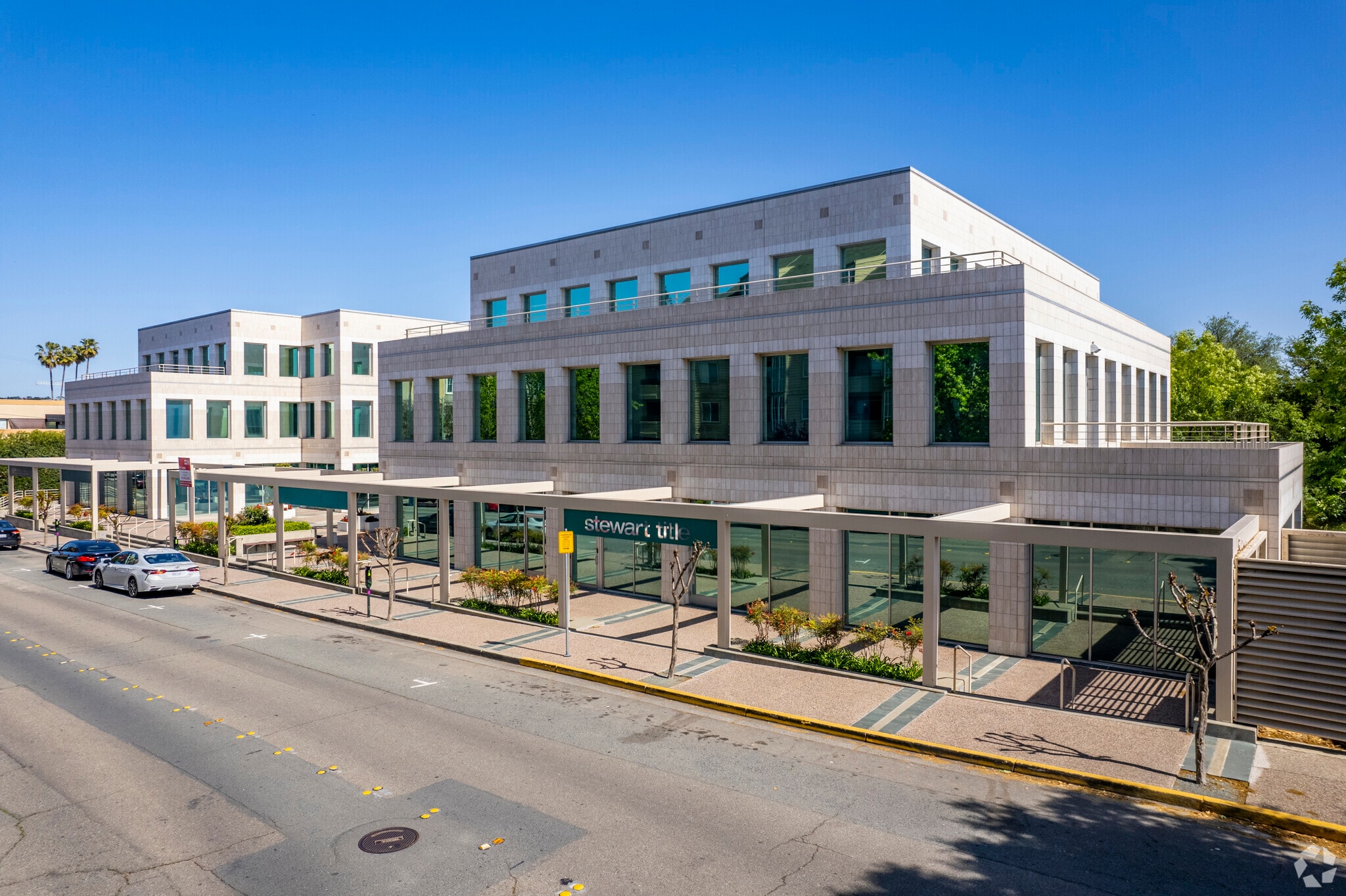 1777 Botelho Dr, Walnut Creek, CA à louer Photo du bâtiment- Image 1 de 5