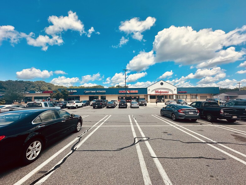 13 Taunton St, Plainville, MA for lease - Building Photo - Image 2 of 9