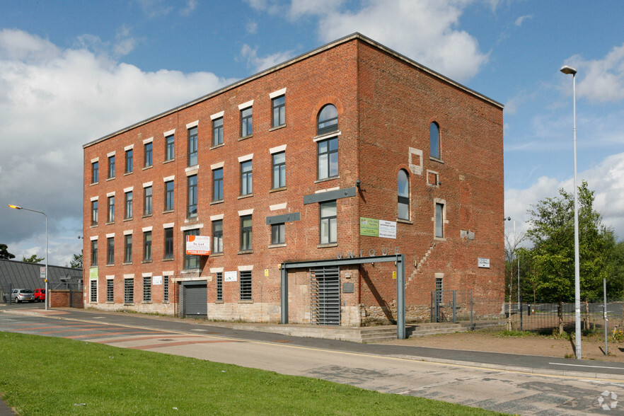 Belfield Rd, Rochdale à vendre - Photo principale - Image 1 de 1